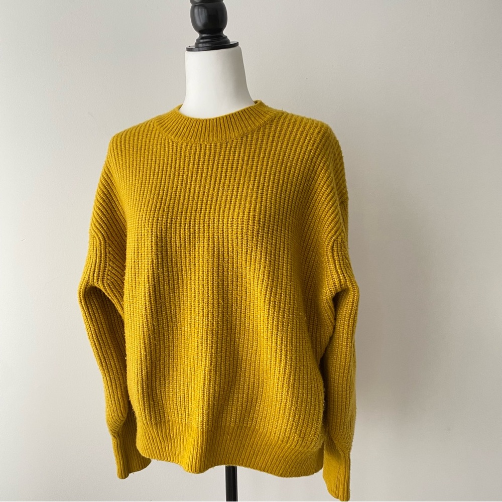 H&M | Wool Blend Crew Neck Sweater